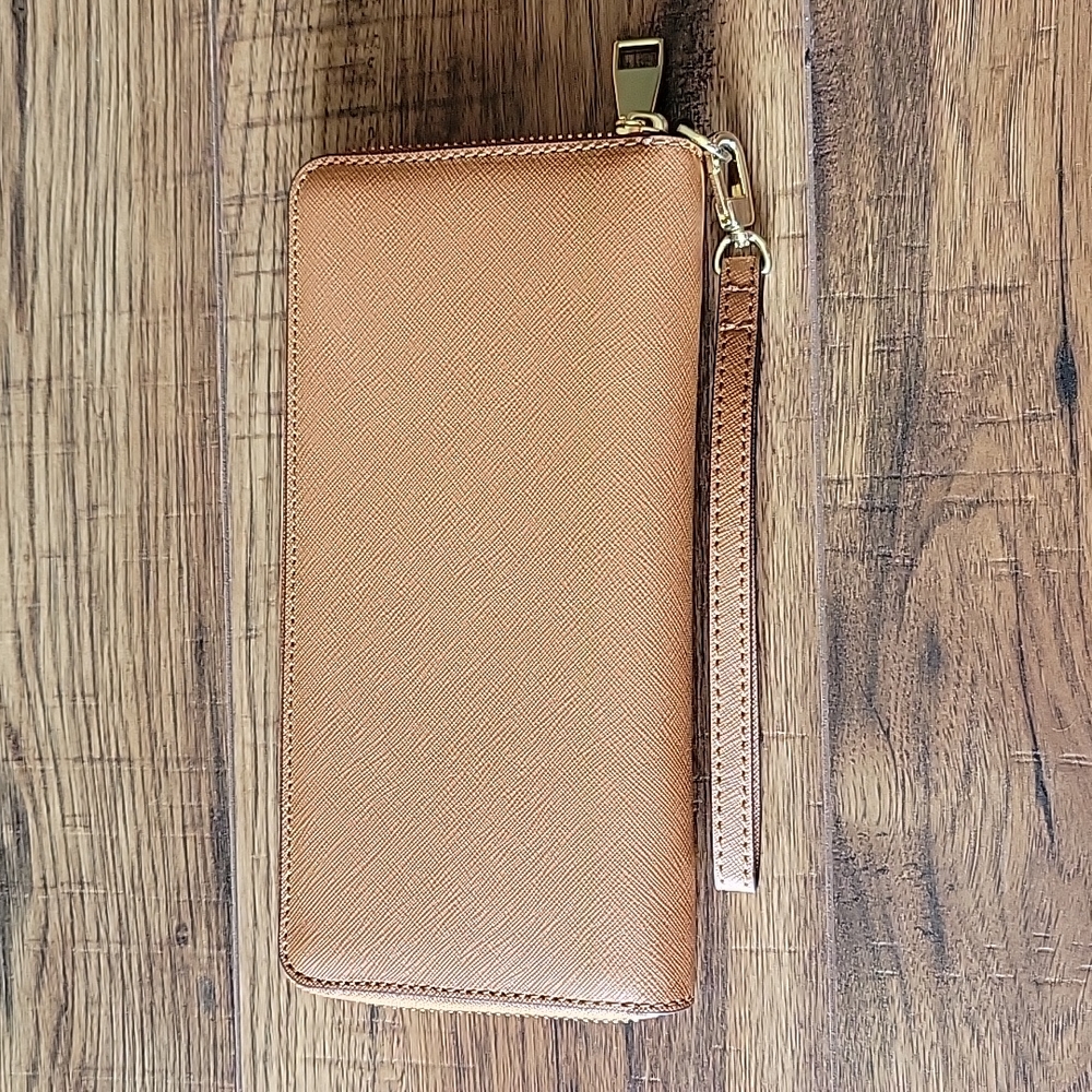 Tory Burch set - Picture 4 of 11